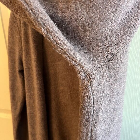 EUC Old Navy Cardigan with Pockets / Mauve / Size M - Picture 6 of 6